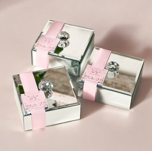 Customizable Square Mirrored Box